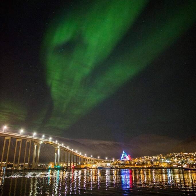 Seaside Appartement Tromsø Buitenkant foto